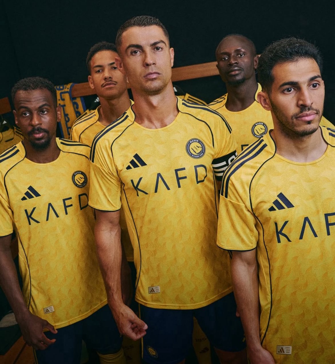 GynkvWFXkAEz82u.jfif